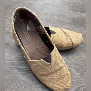 Women’s khaki jute Toms